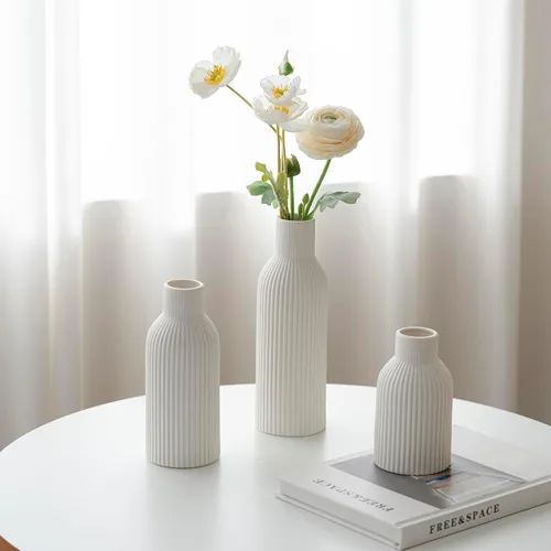 Vista 8 de Juego de 3 jarrones de cerámica modernos, jarrones decorativos acanalados blancos, centro de mesa para decoración del hogar, regalos de cumpleaños