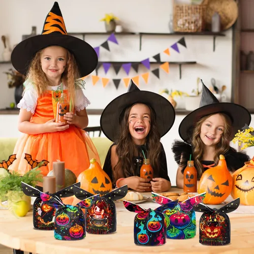 Vista 5 de Weenkilly 100 Bolsas de Golosinas de Halloween, 6 Estilos de Bolsas de Dulces para Niños, Linda Bolsa de Plástico con Orejas de Conejo, Bolsa