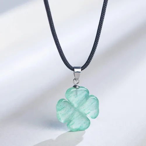 Vista 5 de Collar con colgante de trébol de cuatro hojas de la suerte, hechos de piedra natural pura de aventurina verde que simboliza el amor, la salud
