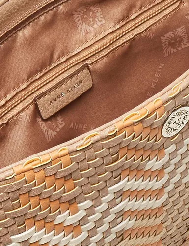 Vista 3 de Anne Klein Bolso de hombro plano multitejido, trufa neutra, Trufa neutra, talla única