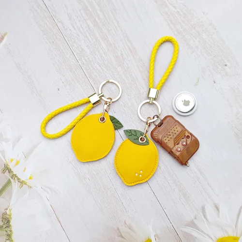 Vista 16 de CATCH ON Paquete de 2 fundas de cuero para Airtag para llavero, bonitos accesorios Kawaii adecuados para Airtag