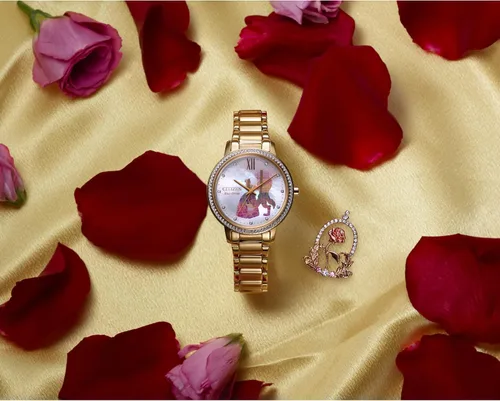 Vista 6 de Citizen Juego de caja de Bella y Bestia de Disney para mujer con pin Eco-Drive Tono dorado