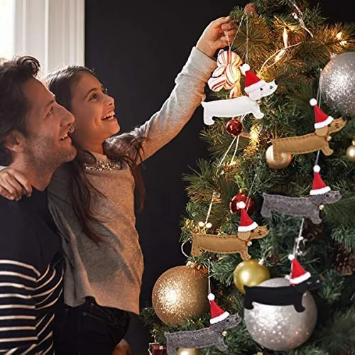 Vista 5 de Colgantes de árbol de Navidad, 4 piezas de perro salchicha, adornos colgantes de fieltro artesanal, adornos para fiesta de Navidad, decoración