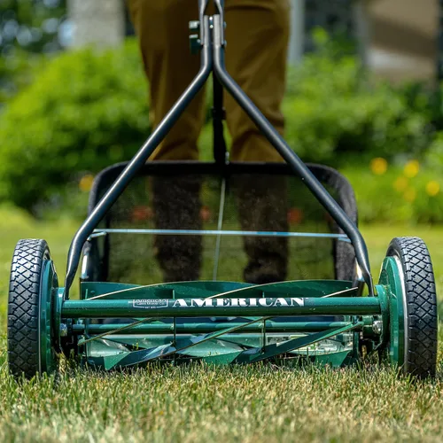 Vista 100 de American Lawn Mower Company 1204-14 Cortacésped de carrete de empuje de 4 hojas de 14 pulgadas, color rojo