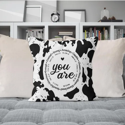 Vista 2 de Fundas de almohada con estampado de vaca de 18 x 18 pulgadas, fundas de almohada decorativas de vaca para sofá y habitación, fundas de almohada