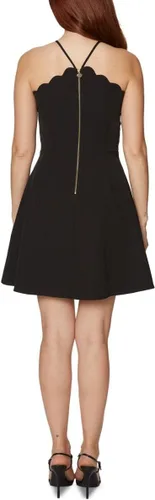 Vista 2 de Betsey Johnson Minivestido halter festoneado con botones de perlas para mujer