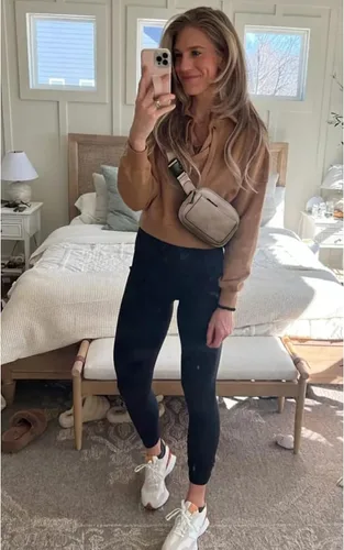 Vista 2 de CLUCI Riñonera para mujer, mini bolsa cruzada para la cintura, correa ajustable, de piel vegana, riñonera para mujer