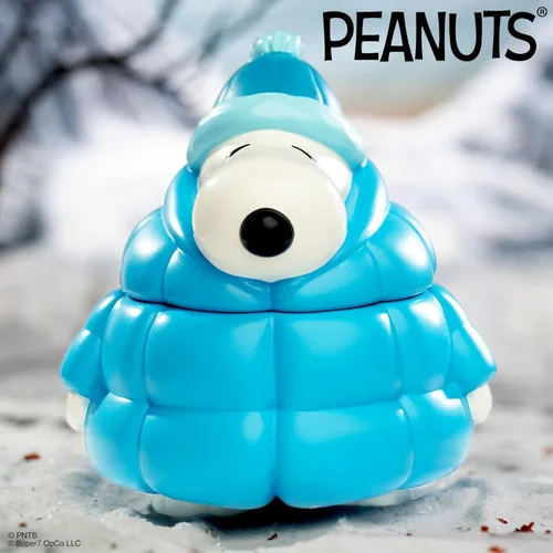 Vista 7 de Super7 ¡Diversión! ¡Diversión! Figura de vinilo de Snoopy de Peanuts (Abrigo inflado) – Figura de acción de Peanuts de 5 pulgadas – Coleccionables