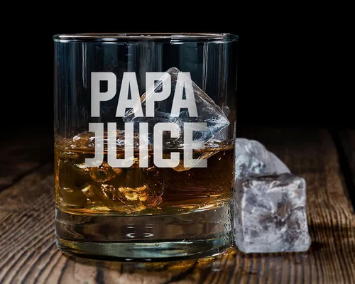 Vista 3 de PAPA JUICE - Vaso de whisky – Regalo divertido para papá, tío abuelo de hija, hijo, esposa, día del padre (personalizado)