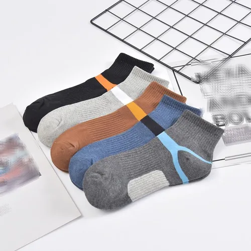 Vista 4 de 5 pares de calcetines de algodón para hombre, calcetines deportivos para correr, transpirables, informales, suaves, para fitness, tubo medio