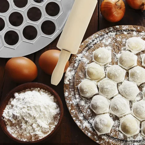 Vista 6 de Molde para bolas de masa hervida Pelmeni Maker Ravioli Maker Molde de bolas de masa con rodillo Pelmeni Moldes Máquina cortadora de ravioles Pirogi