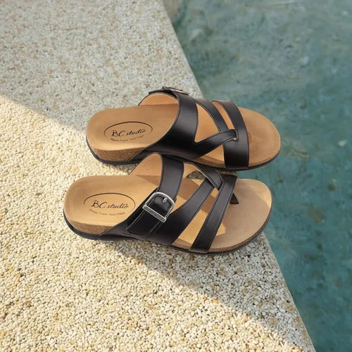 Vista 2 de BCSTUDIO Women's Orthopedic Flip Flop Sandals with Arch Support Comfortable Orthotic Summer Walking Casual Dressy Leather Flat Sandals for Women