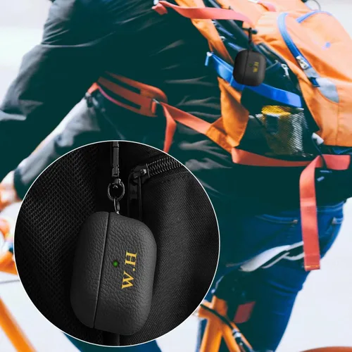 Vista 5 de Funda de cuero con iniciales personalizadas compatible con Airpods Pro, funda vegana de lujo con llavero con nombre personalizado en relieve y Negro