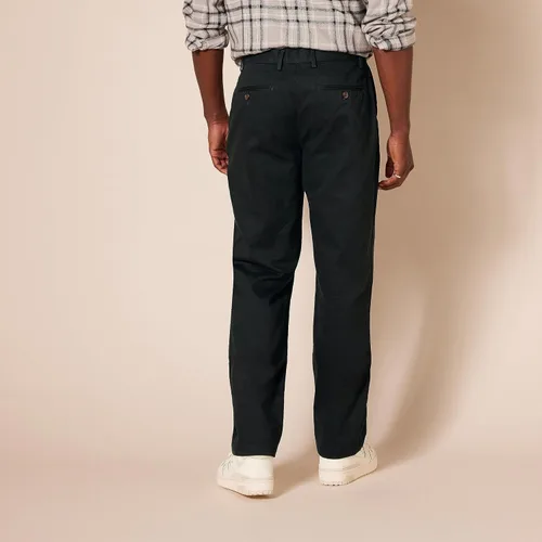 Vista 3 de Tienda Essentials Mens Classic-Fit Wrinkle-Resistant Flat-Front Chino Pant (Available in Big & Tall)