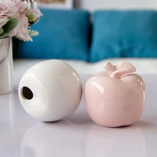 Vista 4 de VOSAREA Estatua de manzanas de cerámica, figuras de manzanas, escultura de frutas de porcelana, adorno de escritorio para decoración de mesa