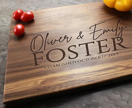 Vista 7 de Tabla de cortar personalizada, regalo de boda para parejas, tablas de cortar grabadas personalizadas para parejas