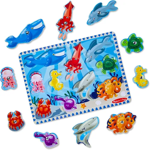 Vista 5 de Melissa & Doug - Juego de pesca magnético de madera y rompecabezas con imanes de animales marinos de madera