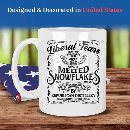 Vista 4 de Patriots Cave - Taza de café con etiqueta de copo de nieve derretida Liberal Tears Destilería republicana Est. 1776 Regalos conservadores