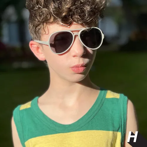 Vista 3 de Hipsterkid Baby Aviator Sunglasses - Toddler Polarized Sunglasses with Shatter-Resistant Lenses and Stay-On Strap