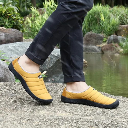 Vista 2 de UBFEN - Pantuflas cálidas de invierno para hombre y mujer con forro de felpa mullida, zapatos de casa con suela de goma antideslizante