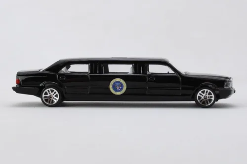 Vista 5 de Daron AF1 Presidential Limusina, negro