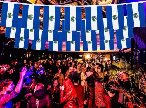 Vista 6 de Paquete de 2 banderines de la bandera de El Salvador – Mini banderín salvadoreño pequeño para decoración interior y exterior