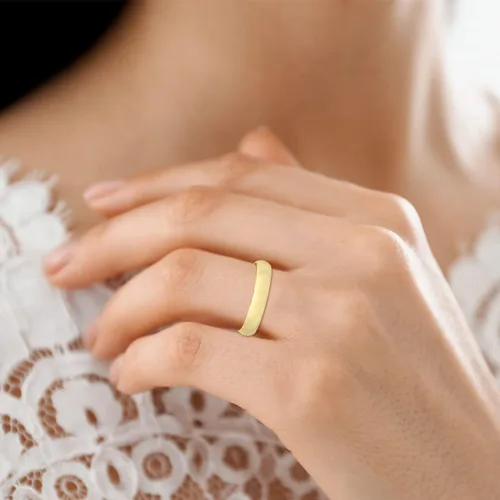 Vista 7 de 2mm - 6mm Domed Wedding Band in 10K Yellow Gold