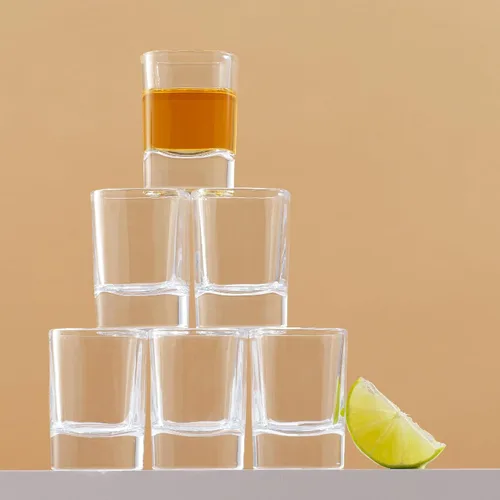 Vista 6 de JoyJolt Set de 6 vasos de trago corto de base pesada, vasos de tragos de 2 onzas