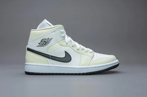Vista 2 de Nike Tenis de baloncesto para mujer
