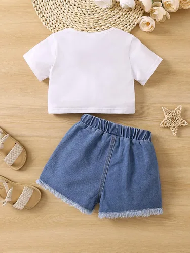 Vista 2 de Verdusa Conjunto de 2 piezas para niña pequeña, camiseta corta fruncida y pantalones cortos de mezclilla rasgados