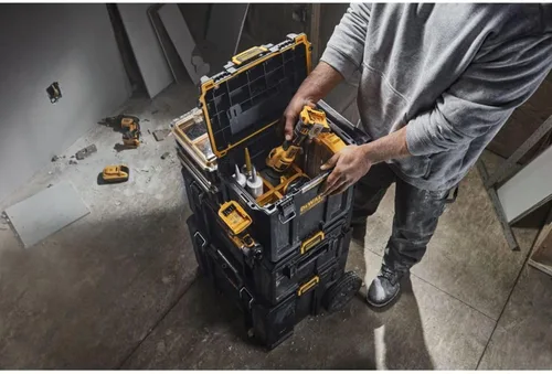Vista 20 de DEWALT TOUGHSYSTEM 2.0 Caja de herramientas profunda compacta y duradera con divisores extraíbles (DWST08035)
