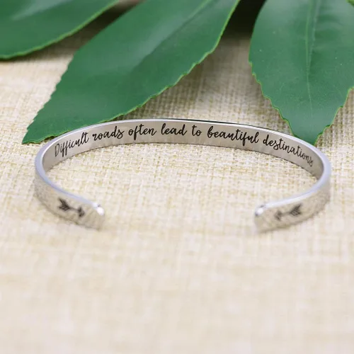 Vista 2 de JoycuFF - Pulseras de acero inoxidable para mujer con frase inspiradoramantra (en inglés) oculta, un regalo para mostrarle tu apoyo a tus amigos