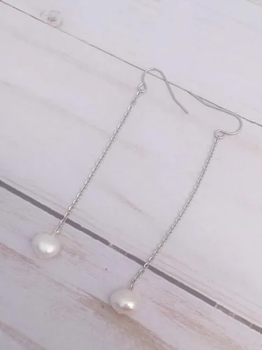 Vista 2 de Silver Chain and Freshwater Pearl Earrings