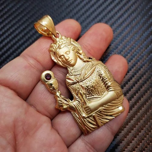Vista 3 de Hip Hop Ice - Colgante de latón chapado en oro brillante de Santa Bárbara, Chapado en oro sobre latón, Circonita Cúbica