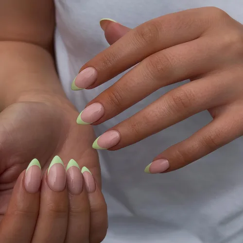 Vista 15 de 30 Uñas Postizas de Punta Francesa Negra a Presión, Uñas de Almendra Cortas para Presionar, Uñas Postizas Cortas en Forma de Almendra, Uñas