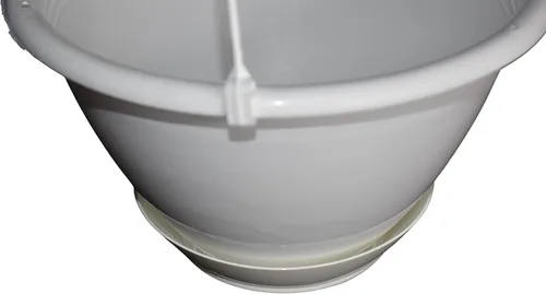 Vista 2 de Cesta colgante de plástico blanco de 8'' con platillo de Koba (5)