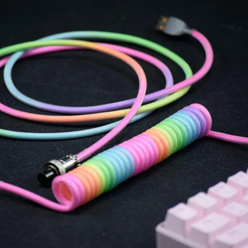 Vista 2 de Cables de teclado trenzados de 1.5 m en espiral tipo C a USB A con conector de aviador desmontable. Para teclado de juegos/tableta (arcoíris)