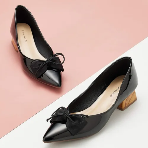 Vista 2 de C.Paravano Zapatos de tacón de madera I negro I Zapatos planos para mujer I Zapatos de tacón bajo para mujer I Bowknot puntiagudo zapatos de tacón