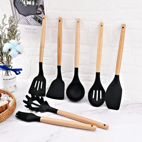 Vista 8 de Juego de utensilios de cocina de silicona negra con soporte de cubo de almacenamiento, mango de madera antiadherente, utensilios de cocina