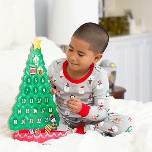 Vista 2 de De Melissa & Doug, calendario de madera con cuenta regresiva a la Navidad, Anaranjado