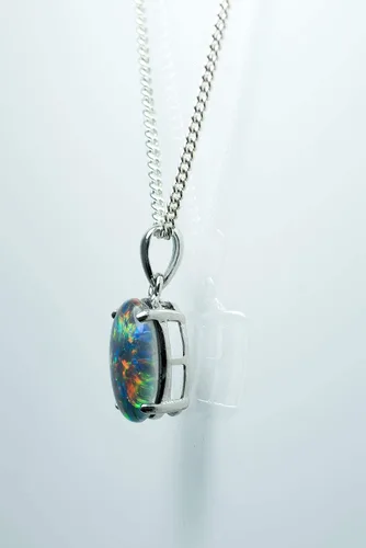 Vista 2 de Collar de ópalo trillizo australiano, ópalo de fuego, collar de ópalo de trillizos australianos genuinos en plata de ley, chapado en oro blanco