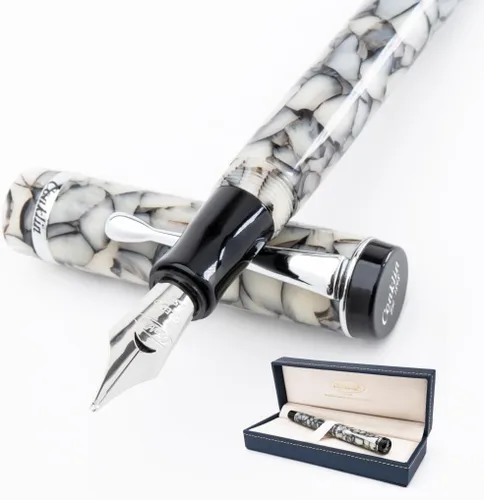 Vista 18 de Conklin Duragraph Pluma estilográfica Abalone Nights - Punta mediana, elegante instrumento de escritura con exquisito acabado de abulón