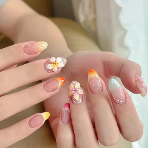 Vista 6 de Uñas postizas cortas en forma de almendra SWEKKE con punta francesa, uñas falsas con diseños de flores 3D en amarillo y rosa, uñas adhesivas