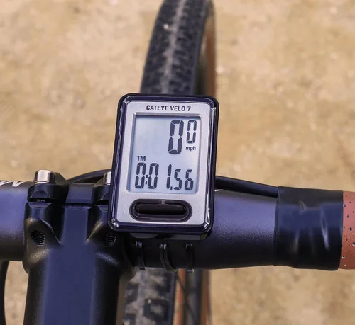 Vista 11 de CATEYE Computadora de bicicleta con cable - Velocímetro y odómetro de nivel básico, perfecto para ciclistas principiantes, arranque y parada