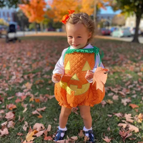 Vista 4 de BOIBOKOKO Traje de Halloween para bebé niño y niña, sin mangas, mameluco de calabaza, lindo traje de calabaza