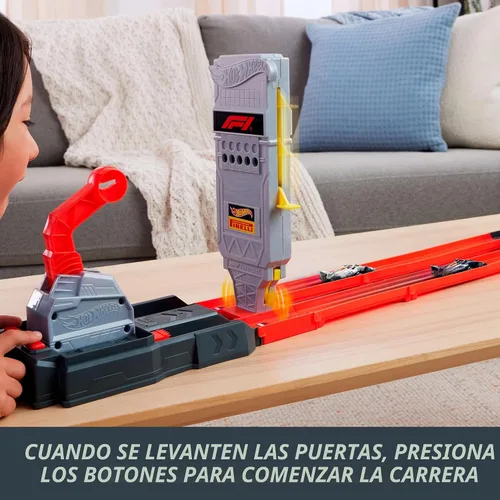 Vista 5 de Hot Wheels Racing Formula 1 Grid Start Track Set con 2 coches fundidos a presión