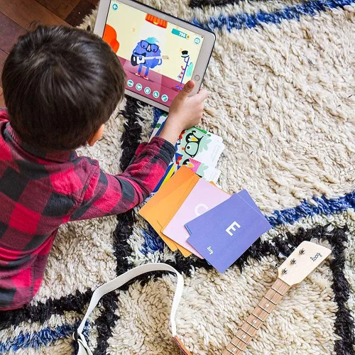 Vista 4 de Loog - Guitarra eléctrica mini para niños principiantes, con amplificador incorporado, a partir de 3 años, aplicación de aprendizaje y lecciones