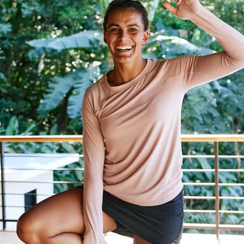 Vista 9 de Free Fly Camiseta de manga larga para mujer, protección solar UPF 50+, transpirable, ultrasuave, para mujer