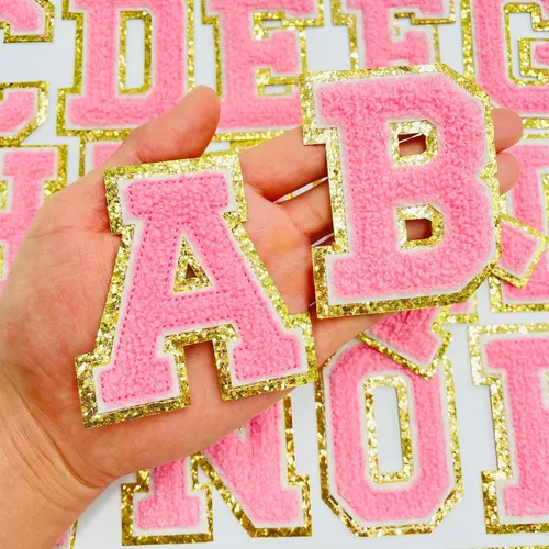 Vista 2 de Jongdari Letras termo-adhesivas de felpilla para ropa, parche del alfabeto con purpurina y adhesivo planchado, 26 unidades, color rosa