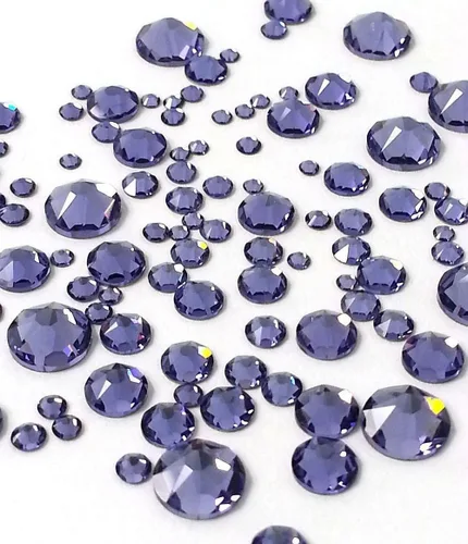 Vista 3 de Tanzanita (539) púrpura violeta 144 piezas Swarovski 2058/2088 cristal con parte trasera plana morada, arte de uñas mezclado con tamaños ss5, ss7